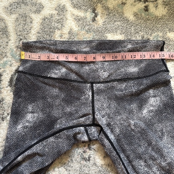Lululemon Wunder Under Chevron Design Leggings - Picture 11 of 11